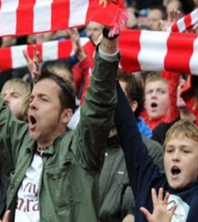 42360059_soccer_scarves_history